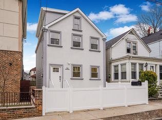 16 Metcalfe St, Staten Island, NY 10304