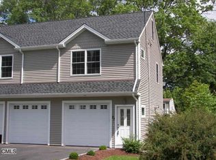 77 Boroskey Dr, Fairfield, CT 06824