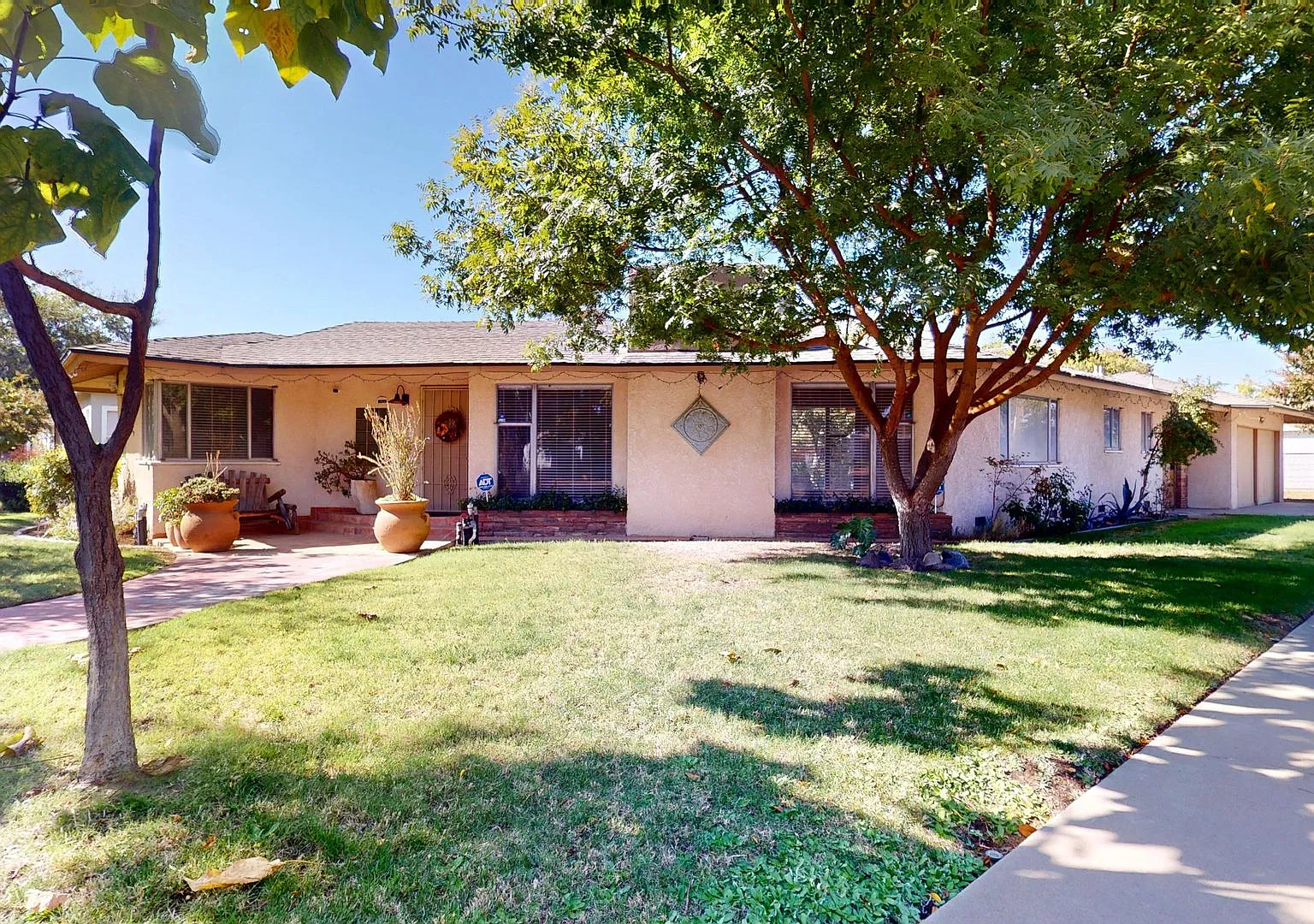 1495 Adoline Ave Fresno, CA 93728 — Photo 2