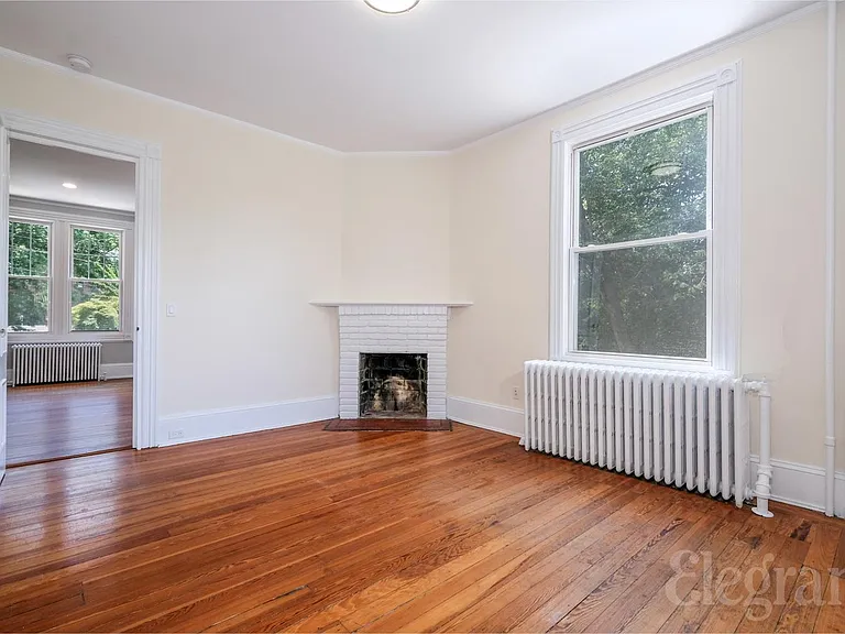 7 Keller Ln #5 — Photo 7
