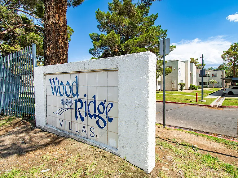 Wood Ridge Villas Apartment