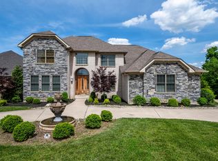 9812 Beech Dr, Cincinnati, OH 45231