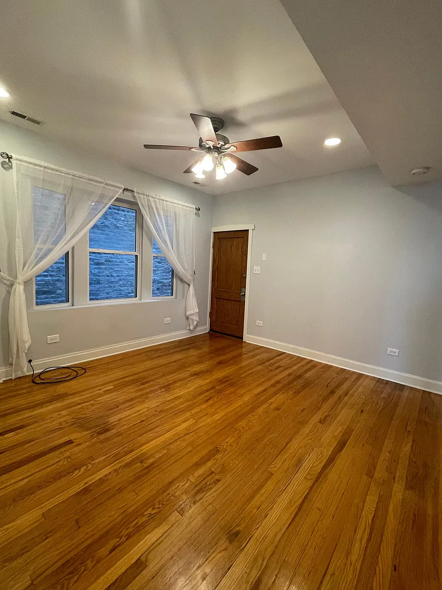 Building Photo - 2310 W Huron St #1B