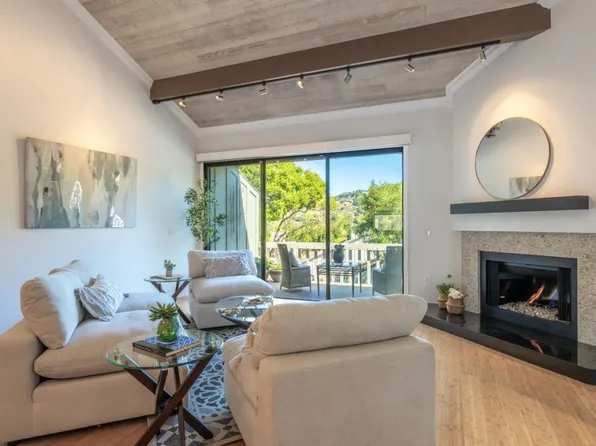 28002 Oakshire Dr, Carmel, CA 93923