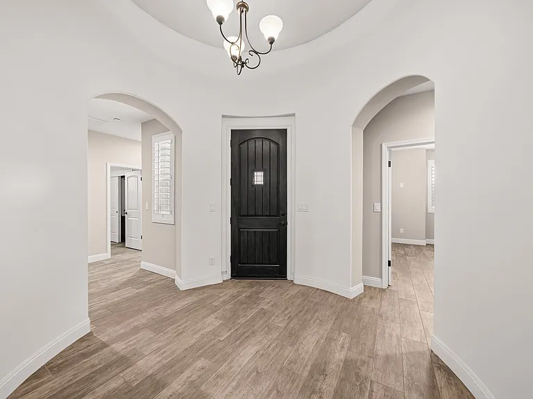 7303 Whiskey Creek Dr — Photo 10