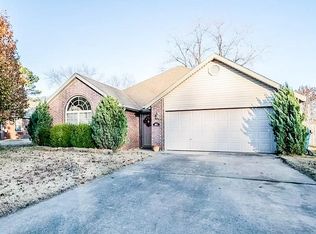 1807 SW East St, Bentonville, AR 72712