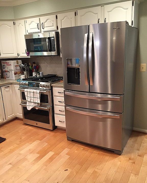 Dual Oven; Large Fridge