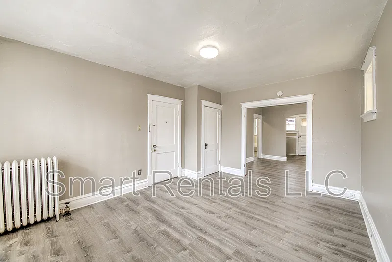 Studio, 1.0 bath, 550 sqft, $599 — Photo 2