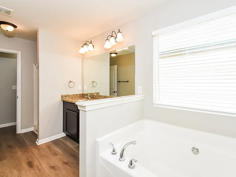 214 Bethany Manor Ct — Photo 12