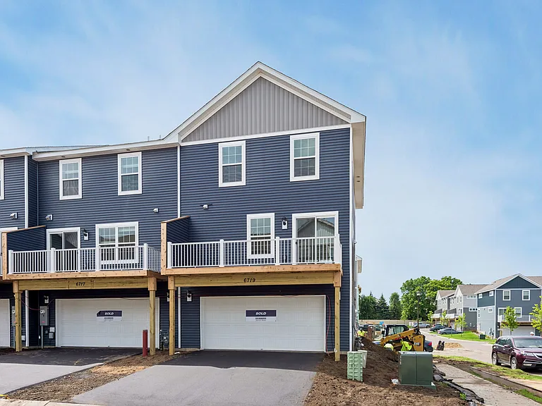 6719 Hinterland Trl S — Photo 30
