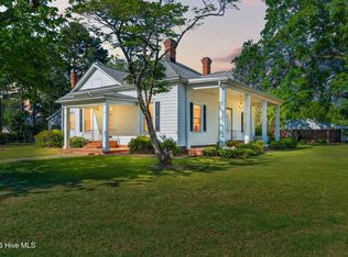 301 E Stanley Street, Four Oaks, NC 27524