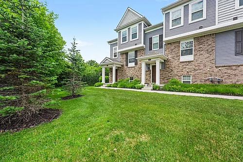 4923 Treeside Ln #19 Photo 1