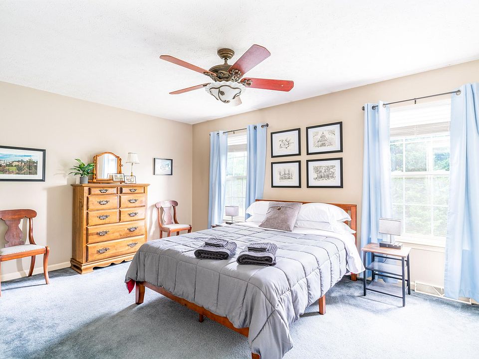 Welcome to your cozy home away from home! The master bedroom features a queen bed with spacious closets and blackout curtains.