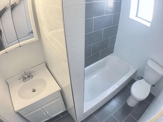 Rented by Lang Realty LLC | media 11