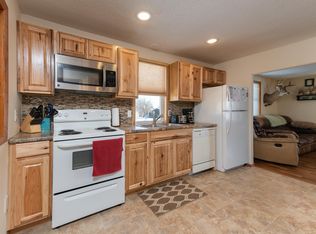 1014 1st St NE, Mandan, ND 58554