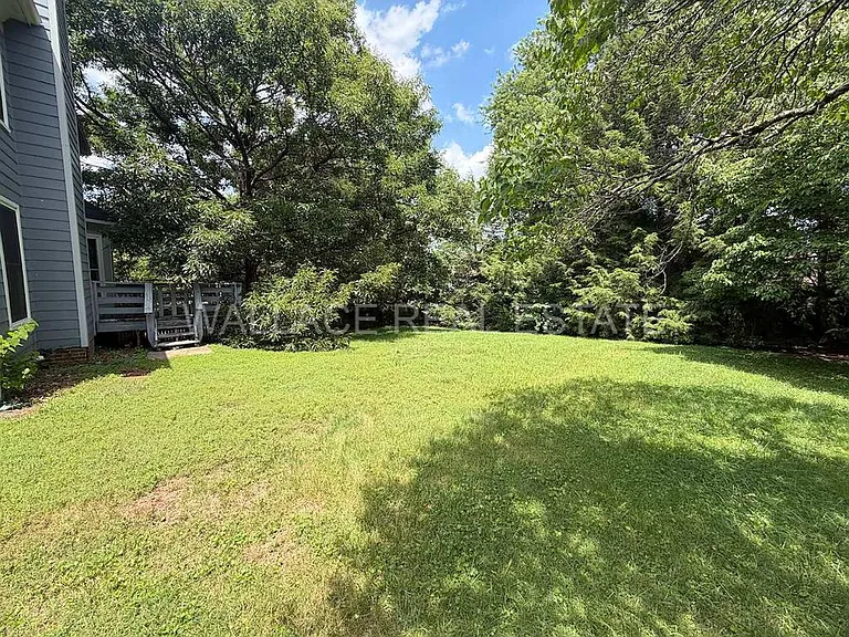 1209 Halifax Rd — Photo 17