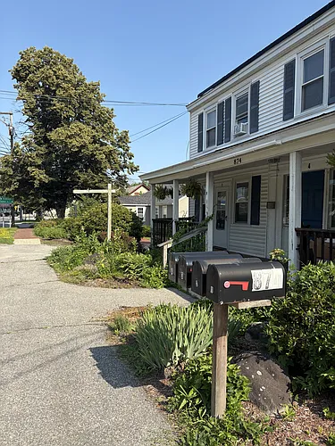 874 Main St #1 Photo 1