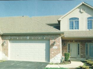 15005 S Preserve Dr, Lockport, IL 60441