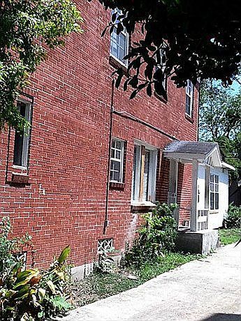 2nd image of 3364 Ozark St