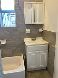 Rented by Chana Ofek, LREB
