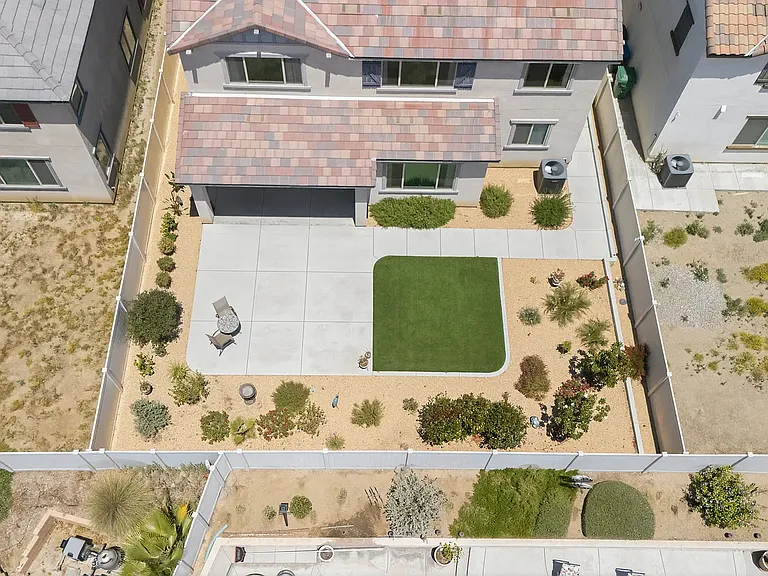 29603 Crape Myrtle St — Photo 32
