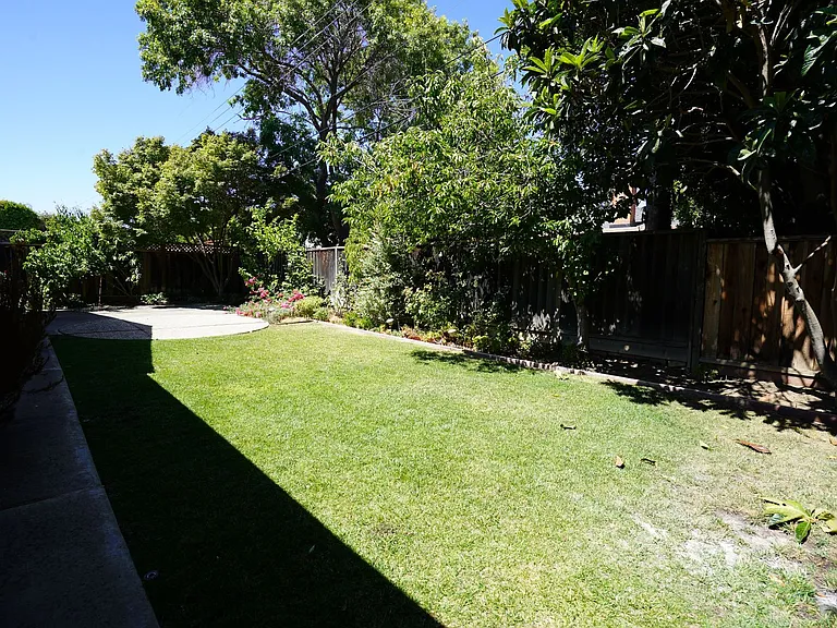 1185 Countess Ct — Photo 28