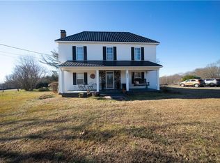 881 Tabor Rd, Olin, NC 28660