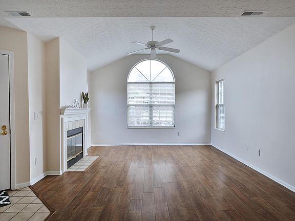 5th image of 354 Bear Woods Dr