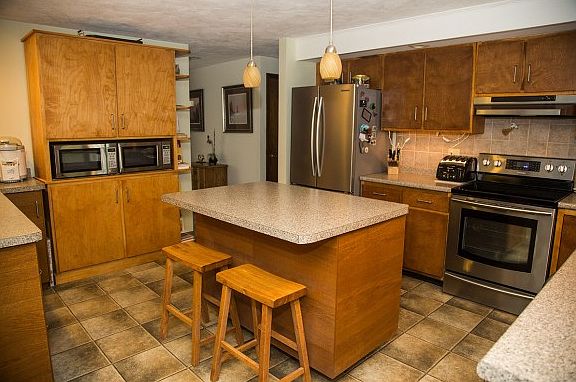4th image of 8 Wedgewood Dr