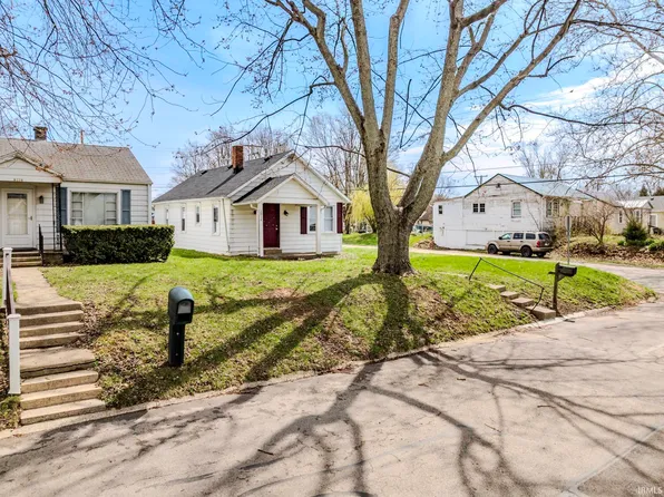 2014 S Biltmore Ave, Muncie, IN 47302