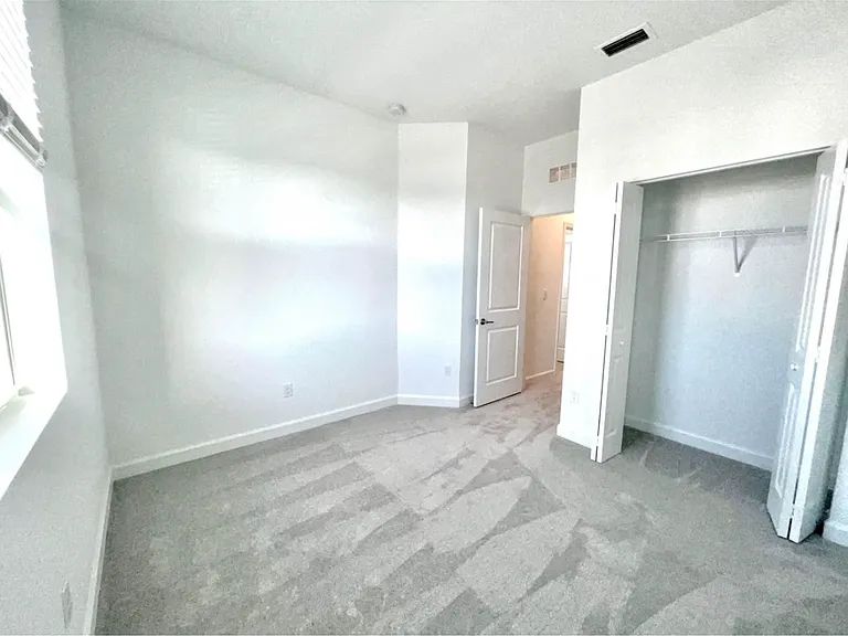 632 SE Lake Falls St #632 — Photo 13