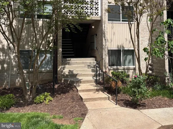 12407 Braxfield Ct APT 14, Rockville, MD 20852