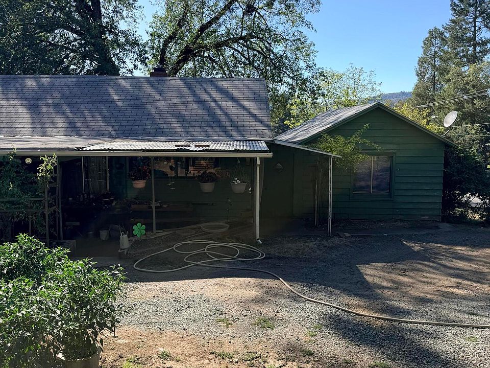 1st image of 1336 NE Beacon Dr