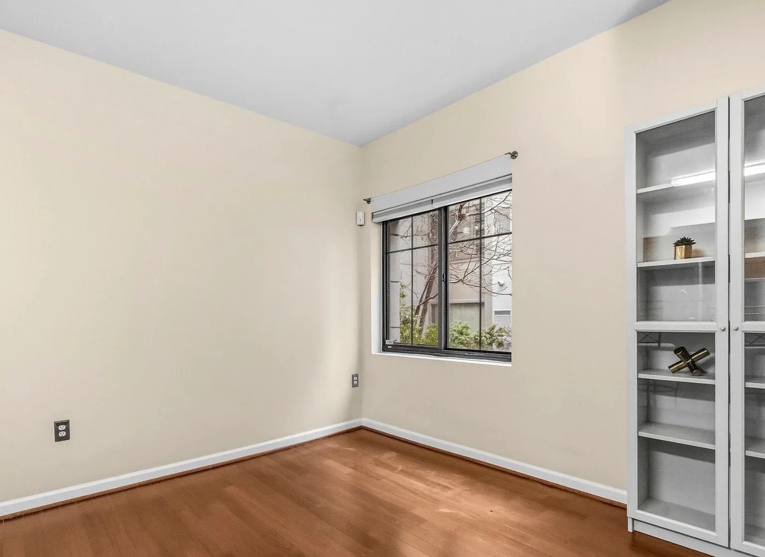 1 bed, 700 sqft, $1,750 — Photo 4