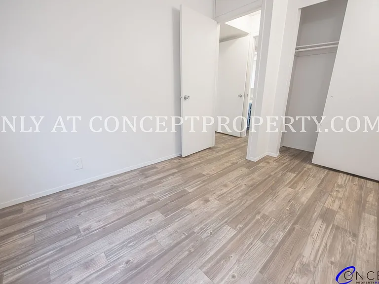 Foothill Terrace — Photo 263
