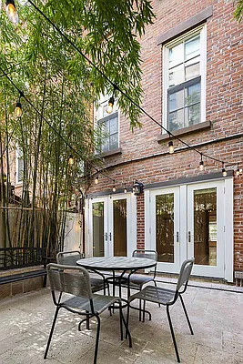 Rented by Dream Space Realty | media 9