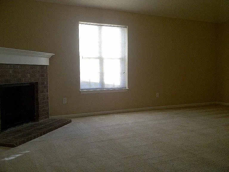 8857 Macon Rd — Photo 10