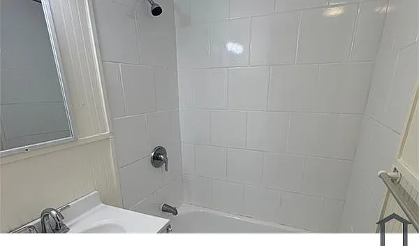 128 Johnson St #B — Photo 6