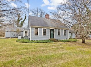 86 Pond St, Cohasset, MA 02025