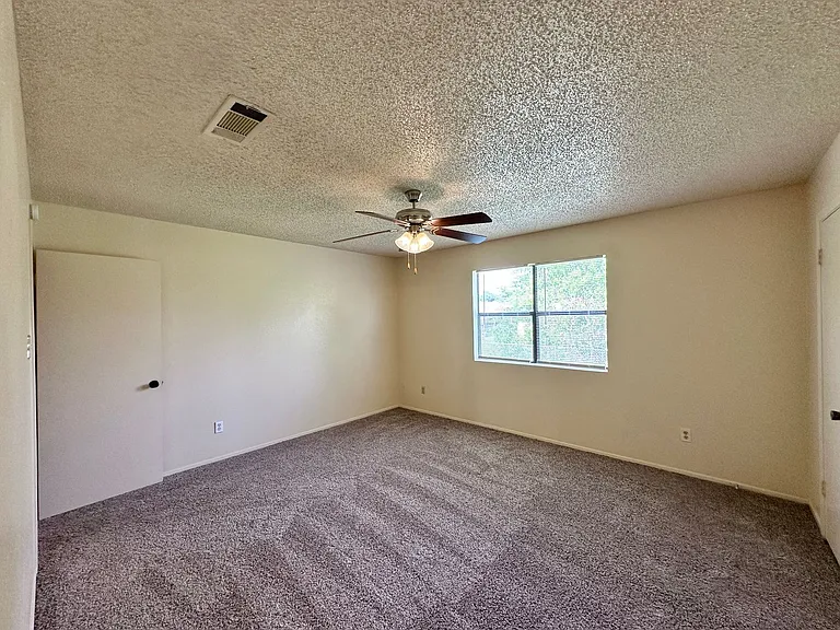 2706 Boyd Ave — Photo 24