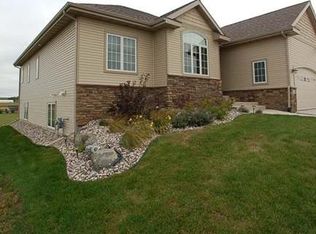 303 N Ridge Dr, Waunakee, WI 53597