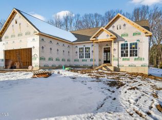 16 Mackenna Ct, Ballston Lake, NY 12019