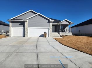 3778 Lilac Ln, Grand Island, NE 68803