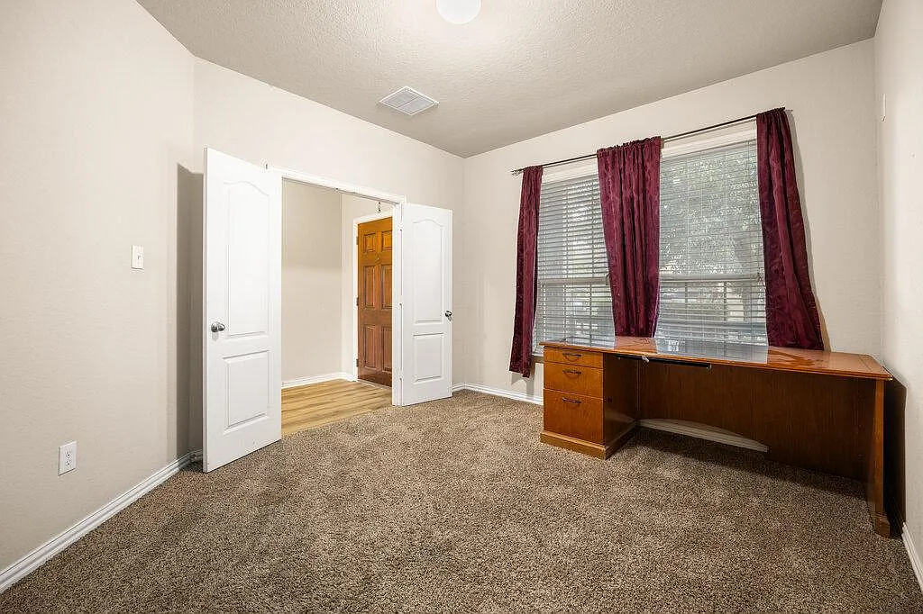 8822 Falcon Park — Photo 4