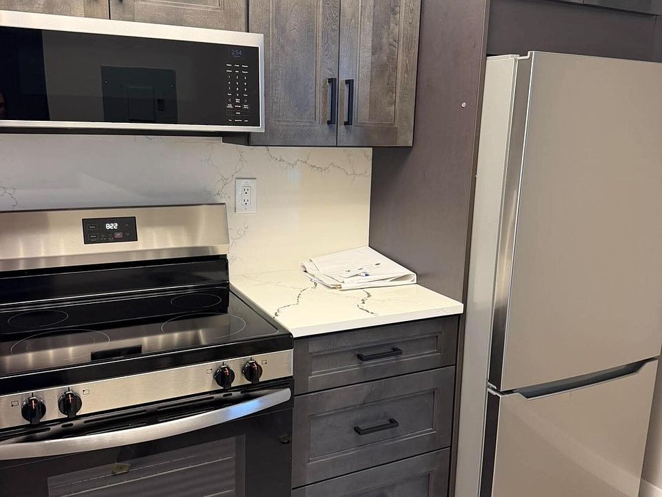 1st image of 6 Royal Palm Way Unit 304