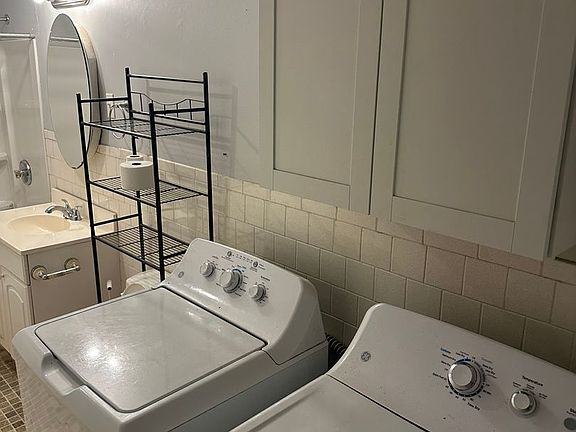 5th image of 145 Union Ave #147-1