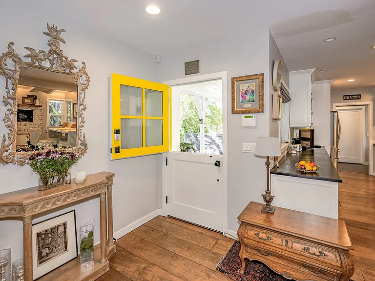 2152 Grand Oaks Ave — Photo 9
