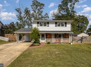 6919 Rolling Rd, Springfield, VA 22152