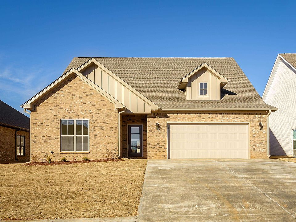 1st image of 427 Zoey Grace Dr