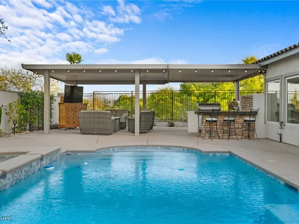 2886 Grande Valley Dr, Las Vegas, NV 89135